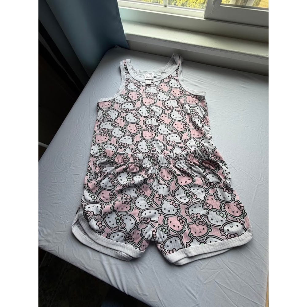 Hello Kitty Pajama Set Pink Ribbed Tank Top and Shorts Sleepwear Womens Medium